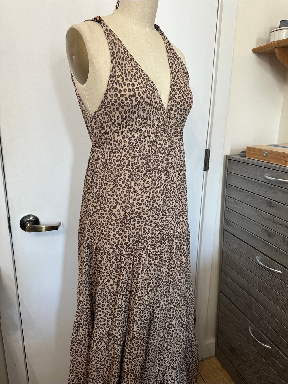 Sleeveless Leopard Print V-Neck Maxi Dress - Beige